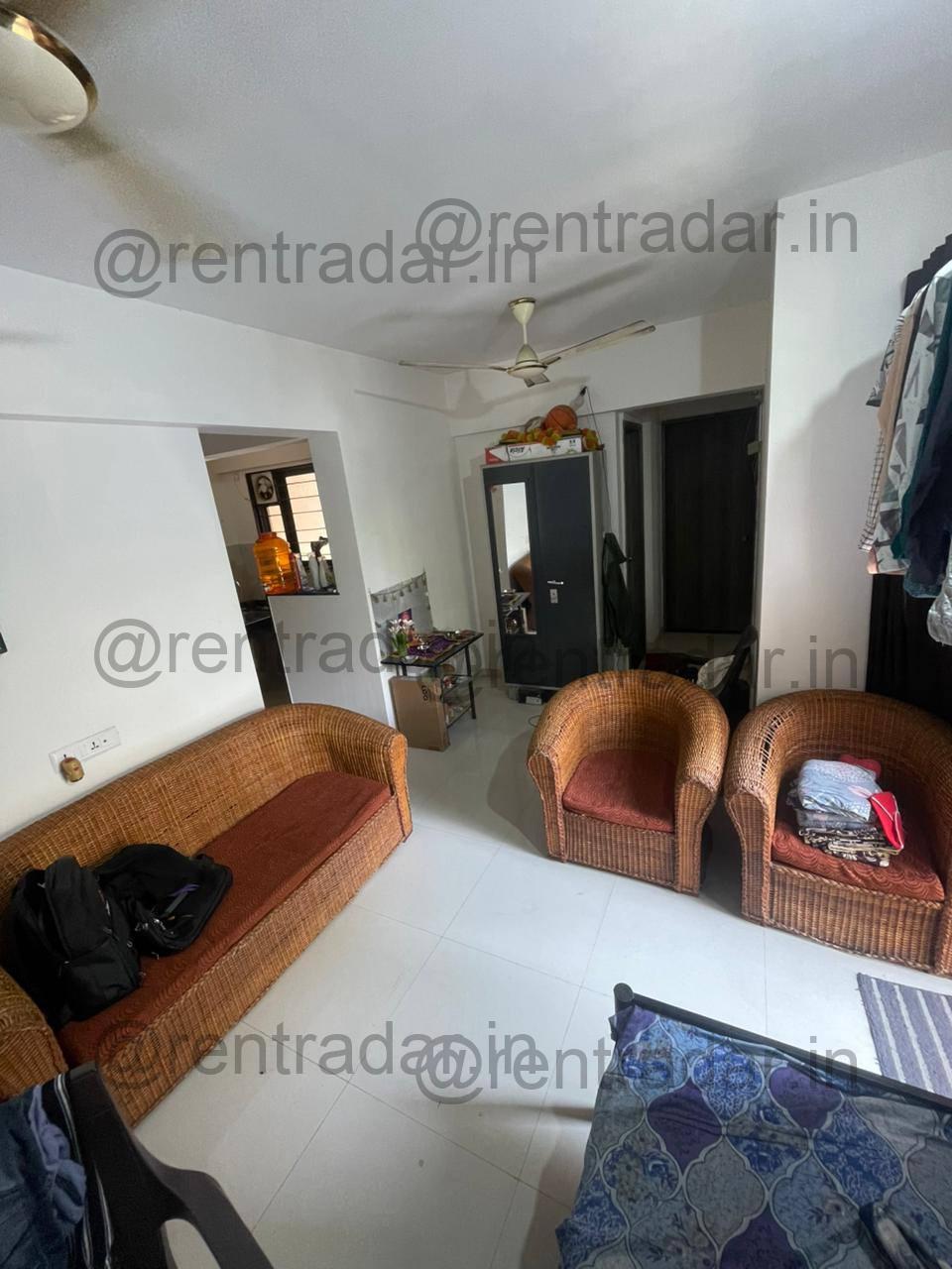 Room Available at Hinjewadi (kohinoor Coral)