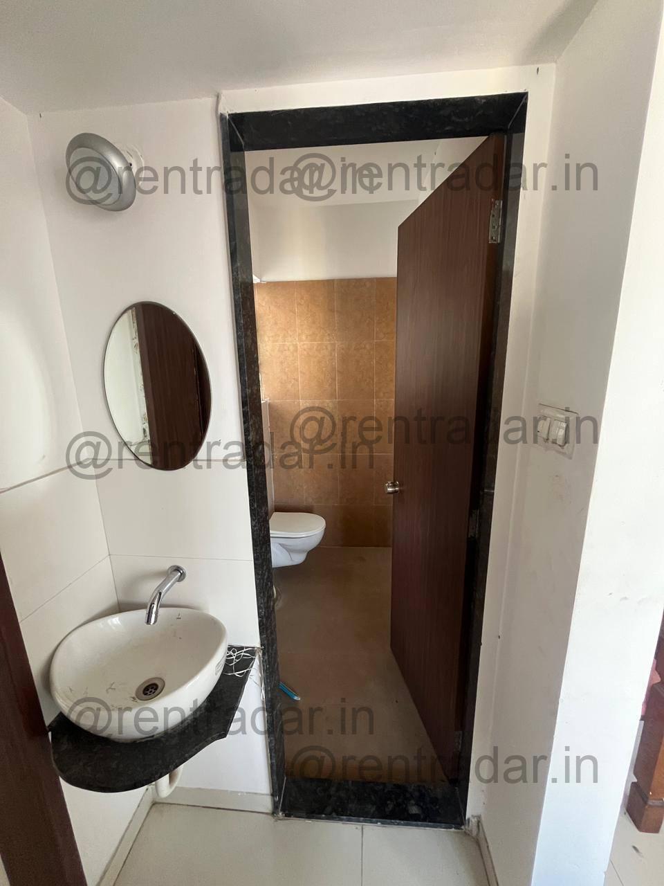 Room in 3bhk at Dhanori (triaa Hillome)