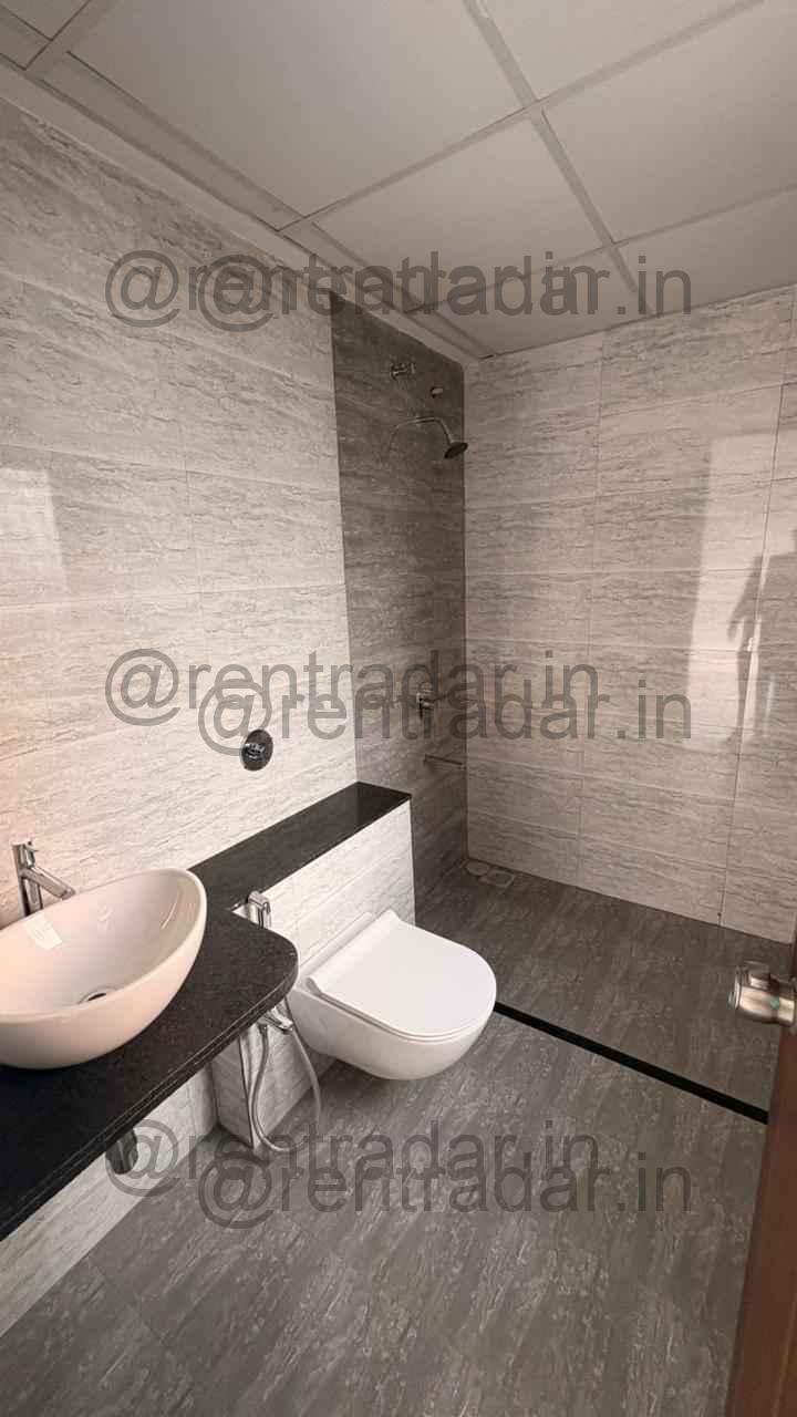 3 Bhk For Rent at Koregaon Park Annexe (mantra Mirari)