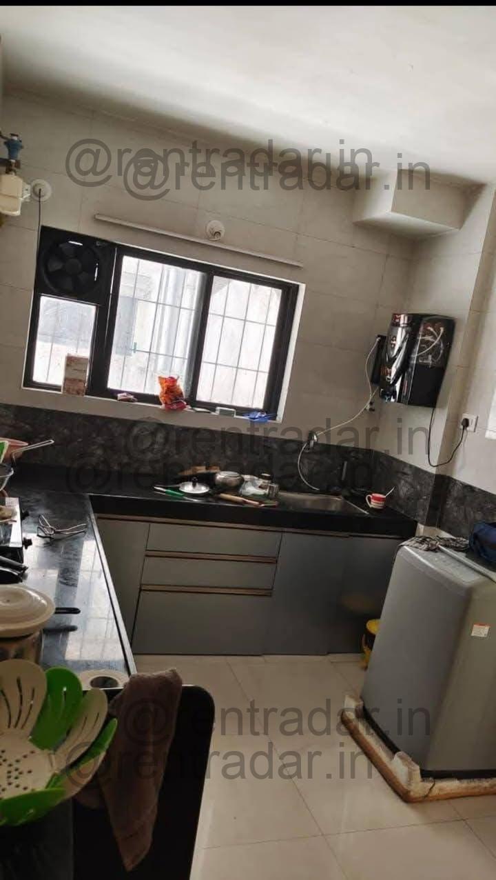 Room in 2bhk at Viman Nagar