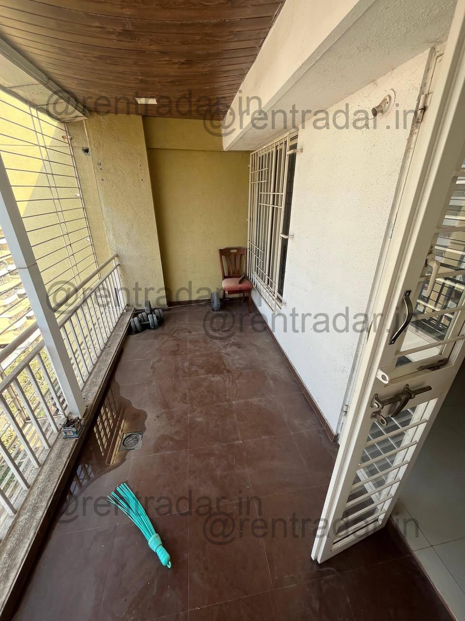 Room Available at Dhanori (triaa Hillome)
