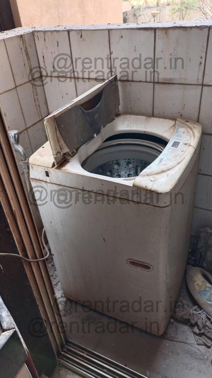 Room in 3bhk at Hinjewadi (air Castle)
