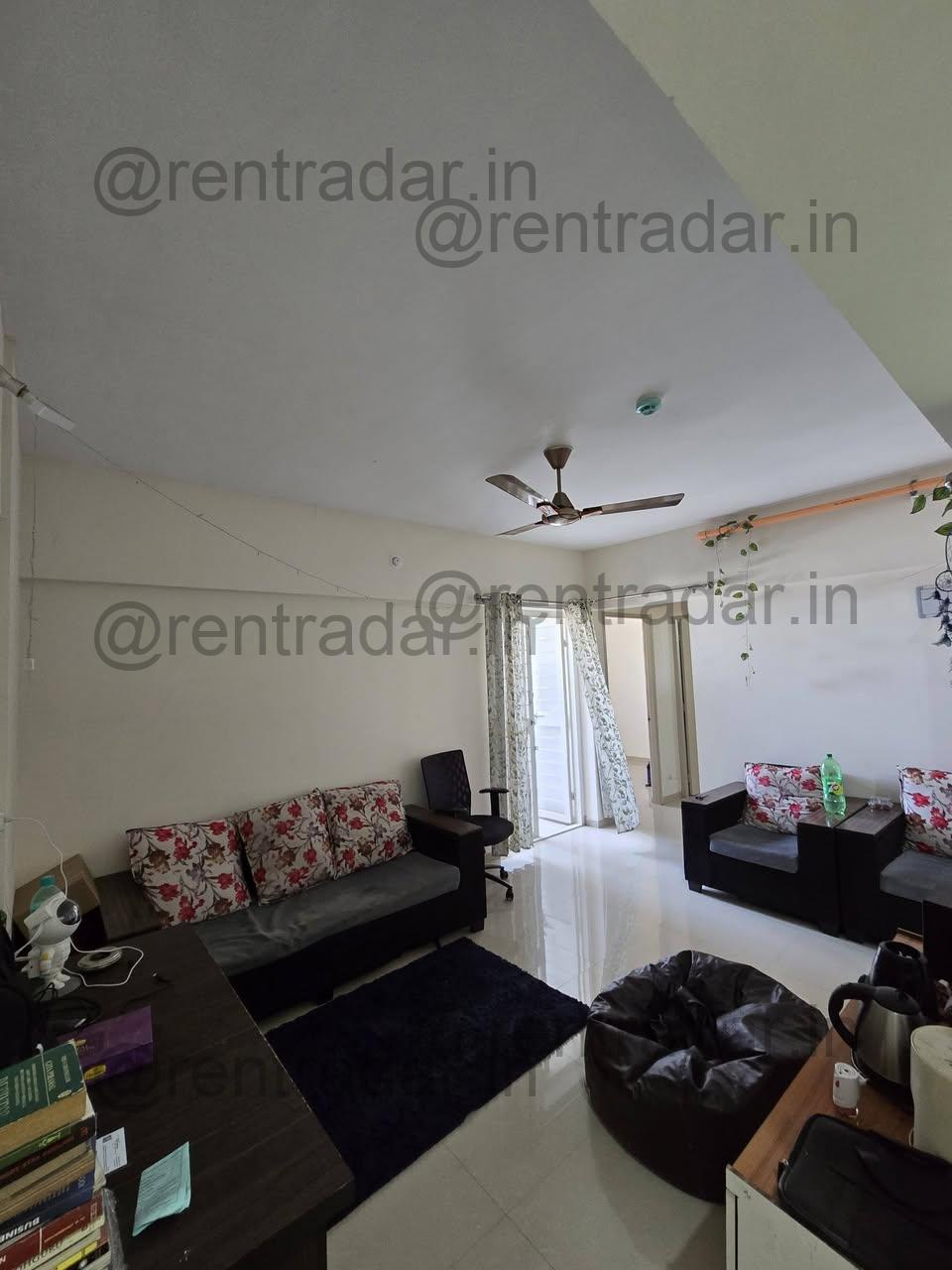 Room in 2bhk at Phursungi (the Mpire Society)