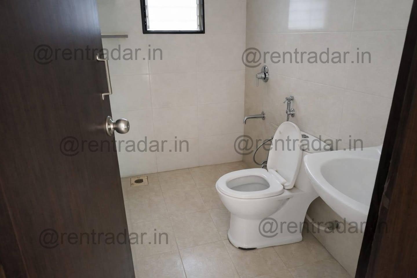 Room in 2 Bhk at Shivrajnagar Rahatani