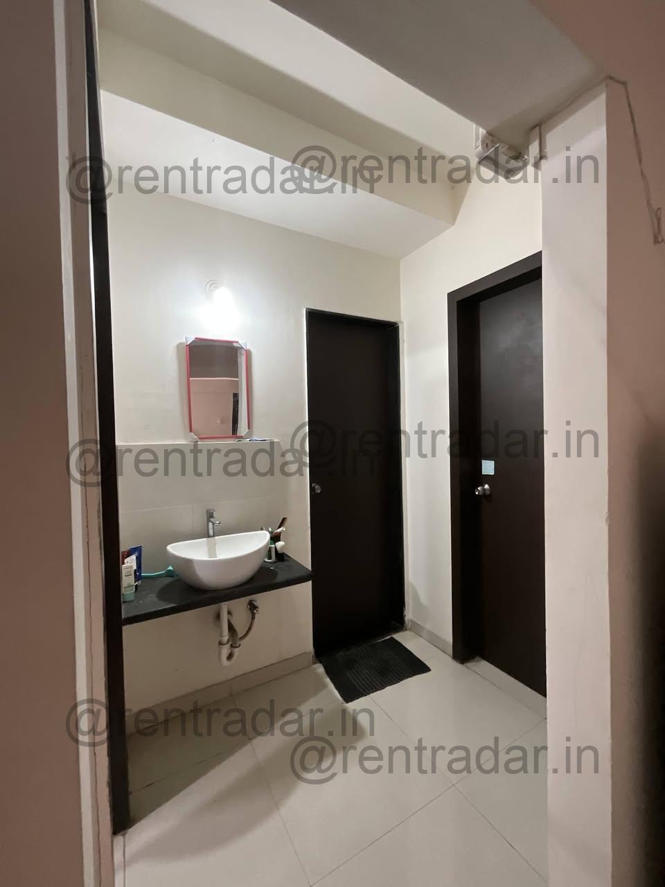 Room in 3bhk at Tingre Nagar (gold Coast Society)