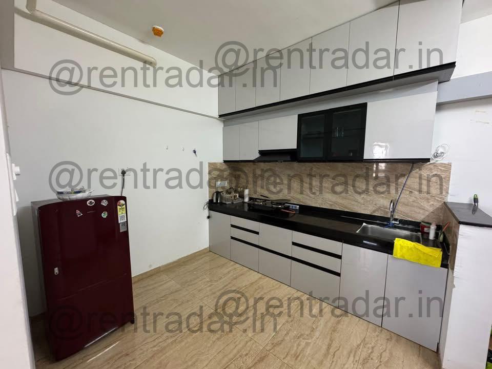 Room in 2 Bhk at Mahalunge (vtp Leonara)