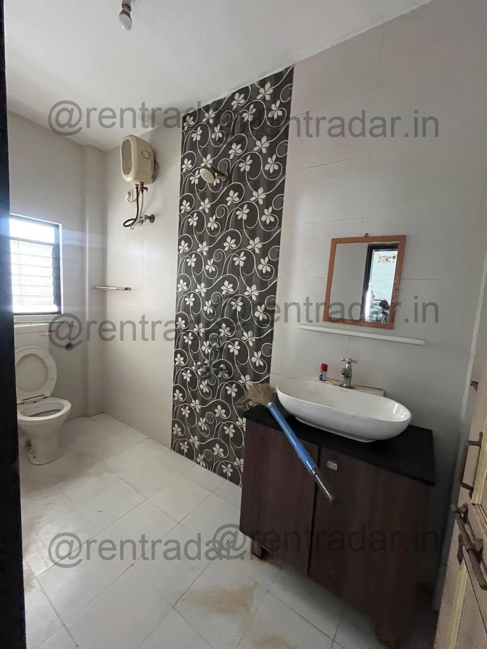 Private Room in 2 Bhk at Vadgaon Sheri