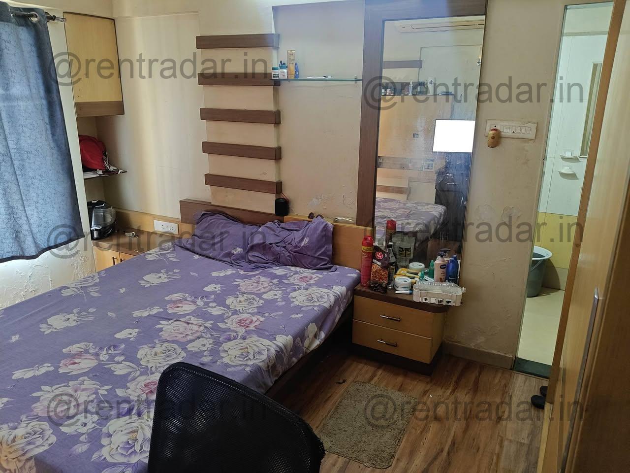 Room in 3bhk at Karve Nagar (krushna Mayur Apartment)