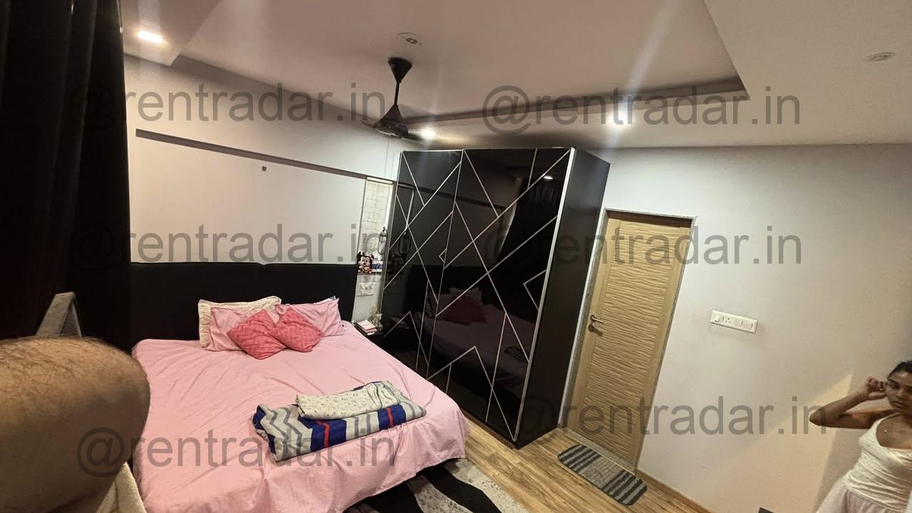 Room Available at Keshav Nagar
