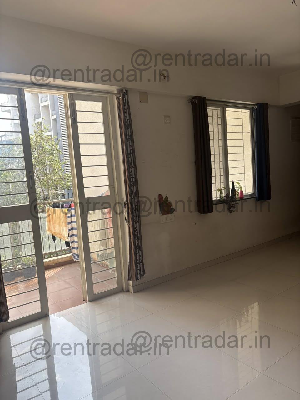 Room Available at Wakad