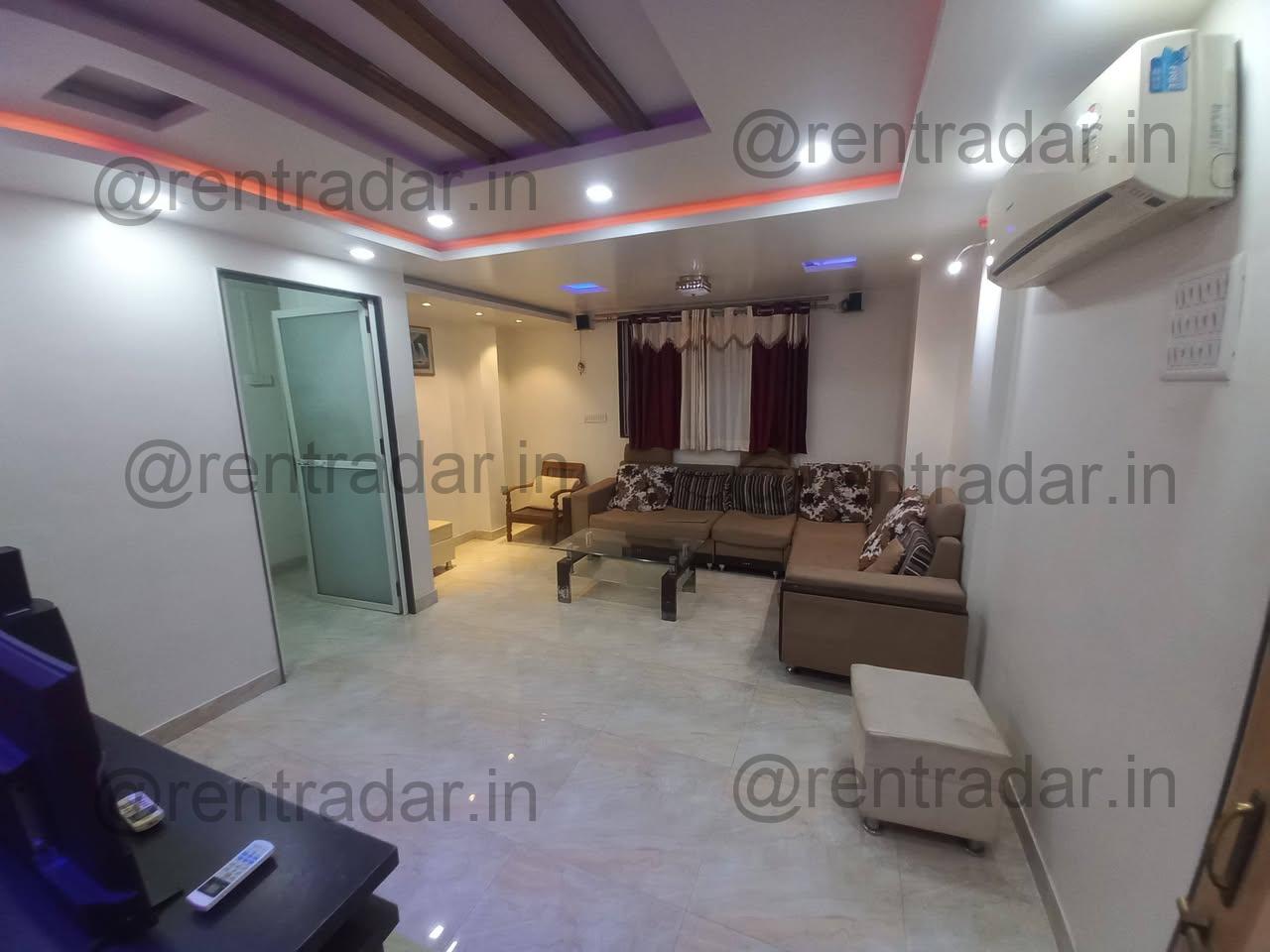 Room in 1bhk at Karve Nagar