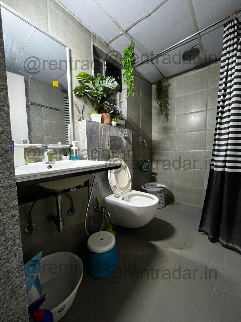Private Room in 2bhk at New Kalyani Nagar (F Residences)