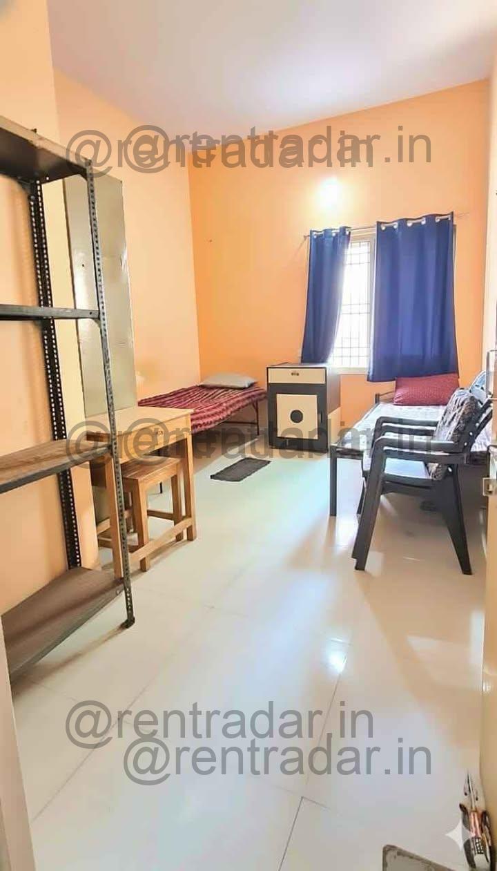 Room Available at B.t. Kawade Road