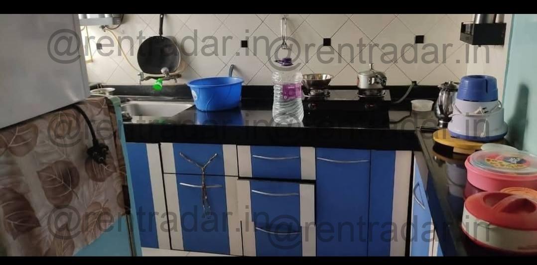 Room in 2bhk at Bavdhan (ike No Midori Society)