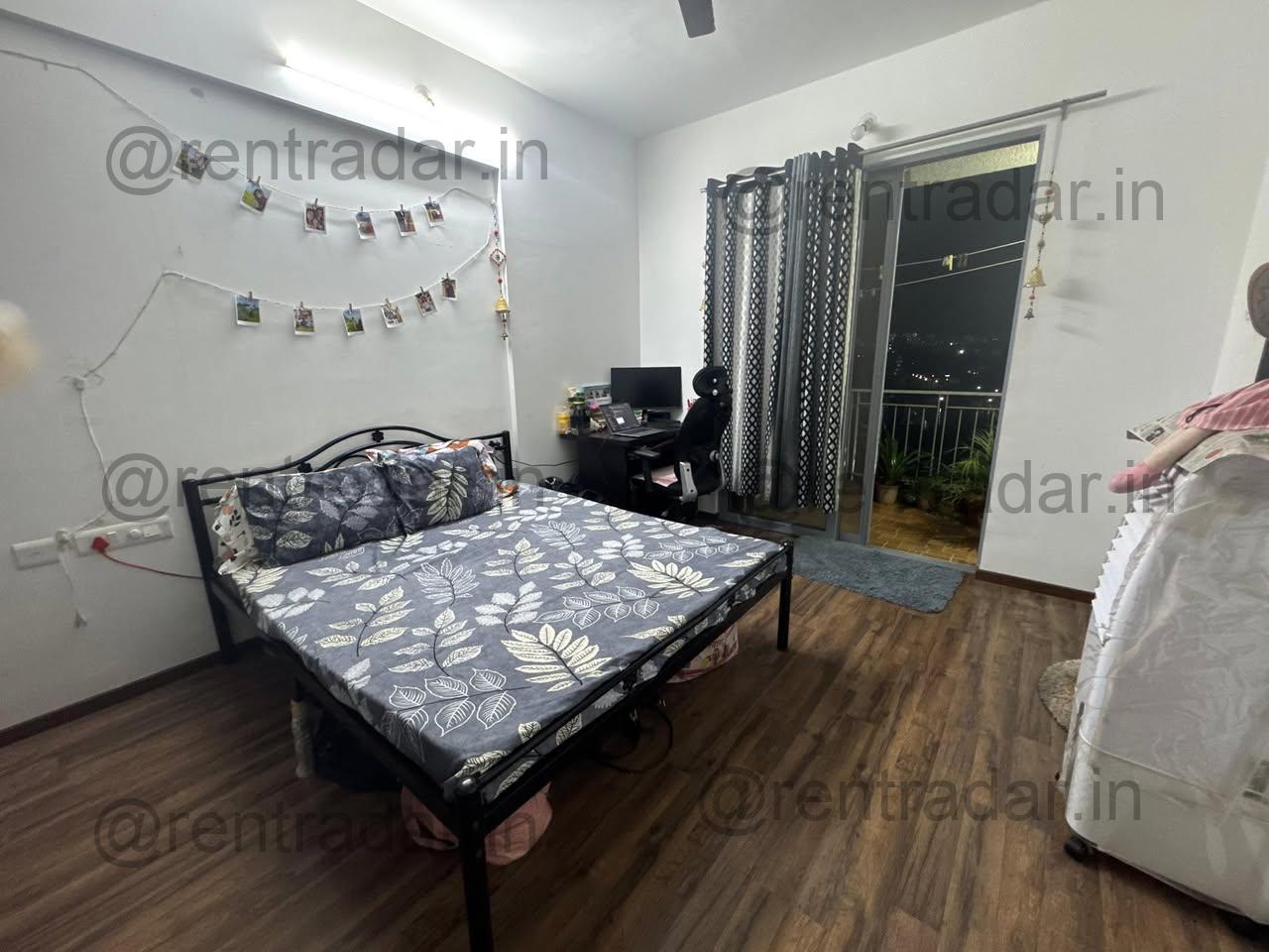 Room in 3bhk at Baner Mahalunge Road