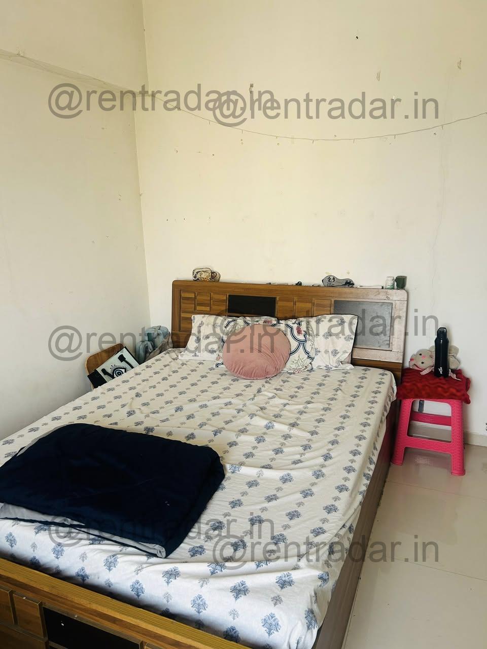 Room Available at Sus (balaji Whitefield)