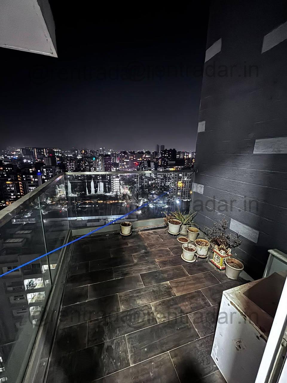 Room in 3bhk at Baner (f Residency)