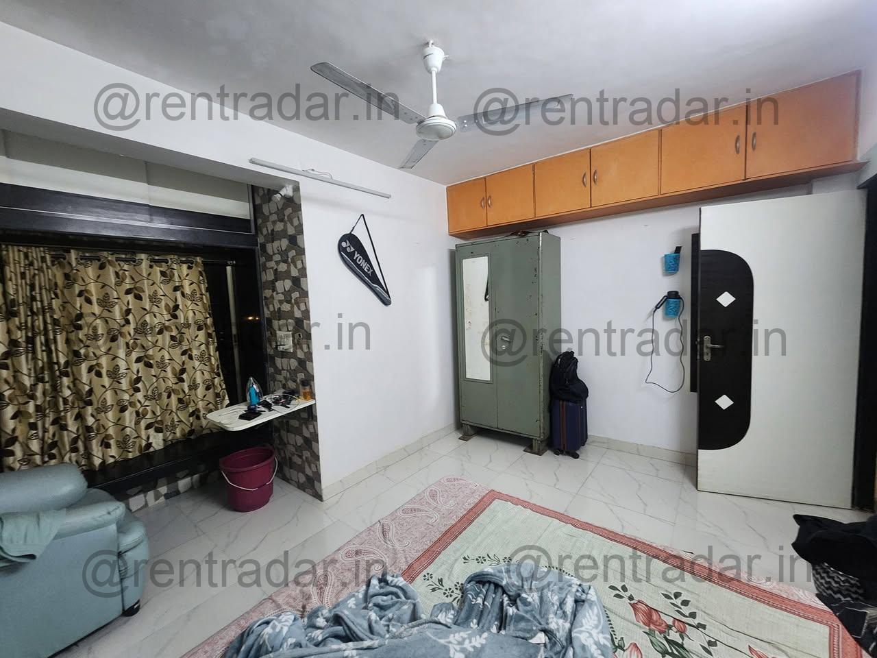 Room in 2 Bhk at Prabhadevi