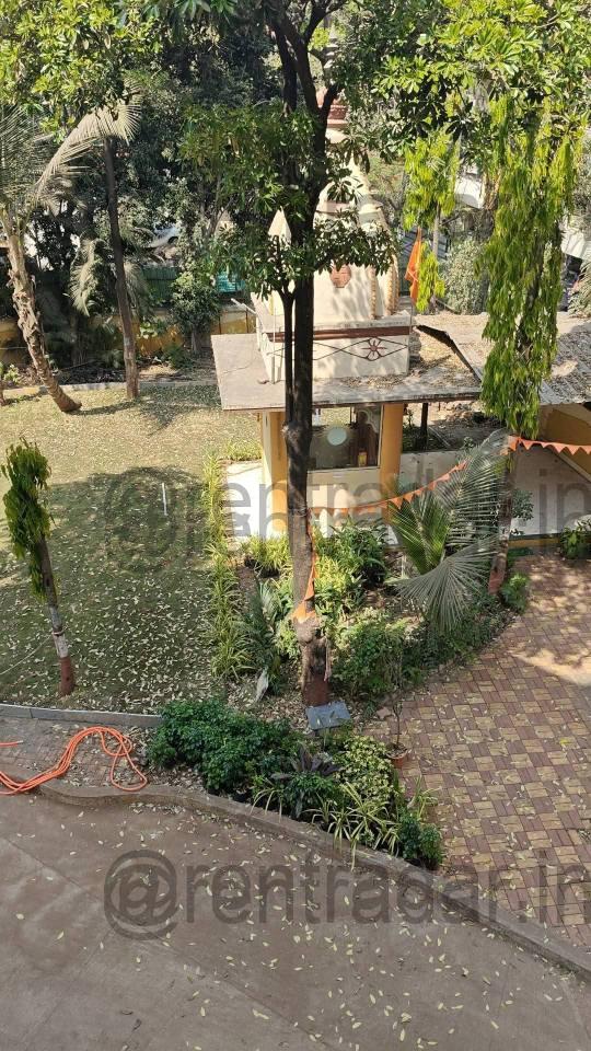 Room in 2 Bhk at Magarpatta