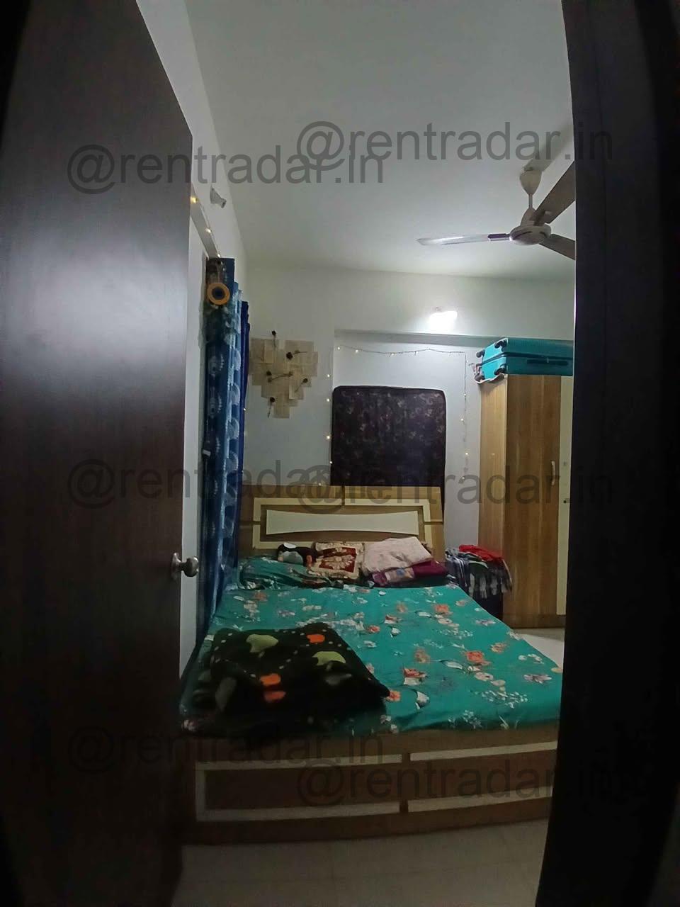 Room Available at Tathawade (vision Ace)
