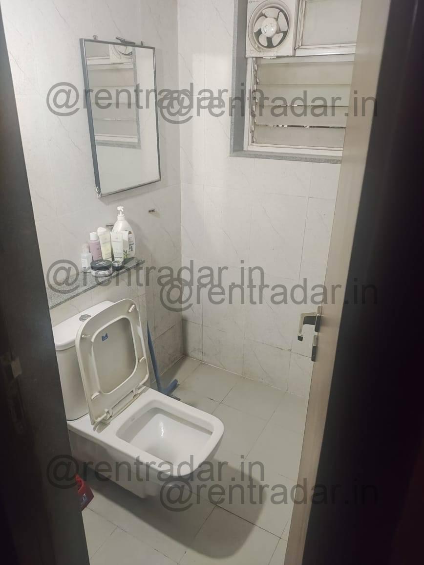 Room in 3bhk at Viman Nagar (rohan Mithila A to Y)