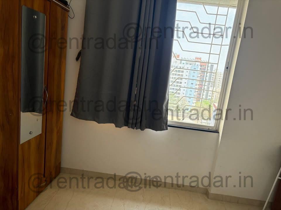 Room in 2 Bhk at Acorn Park