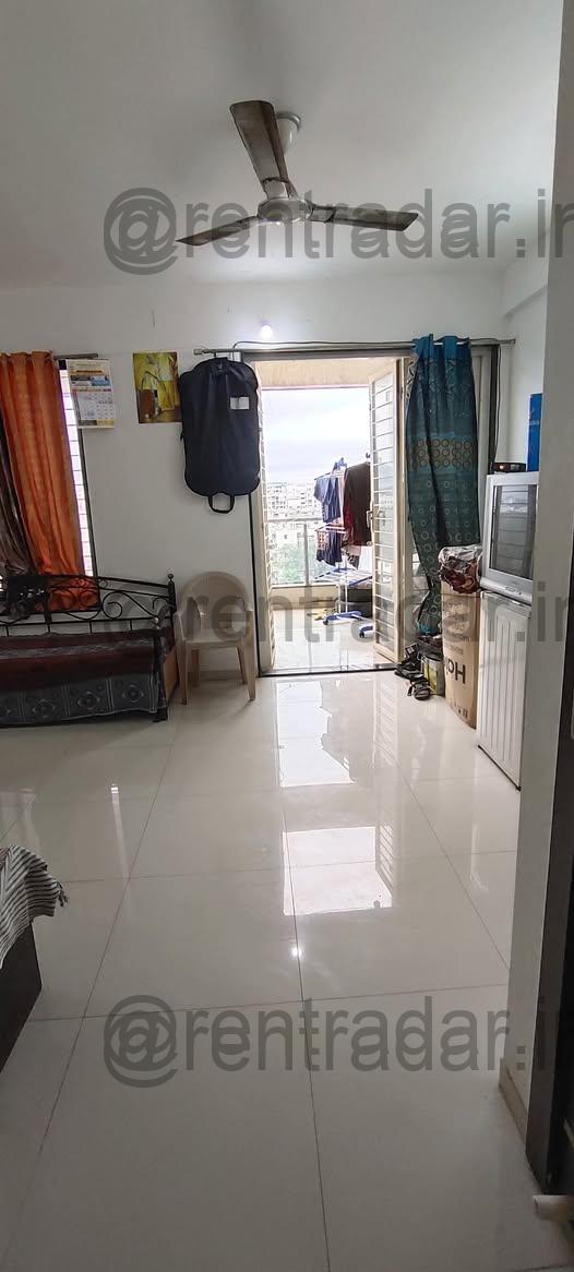Room in 3 Bhk at Hadapsar (dreams Onella)