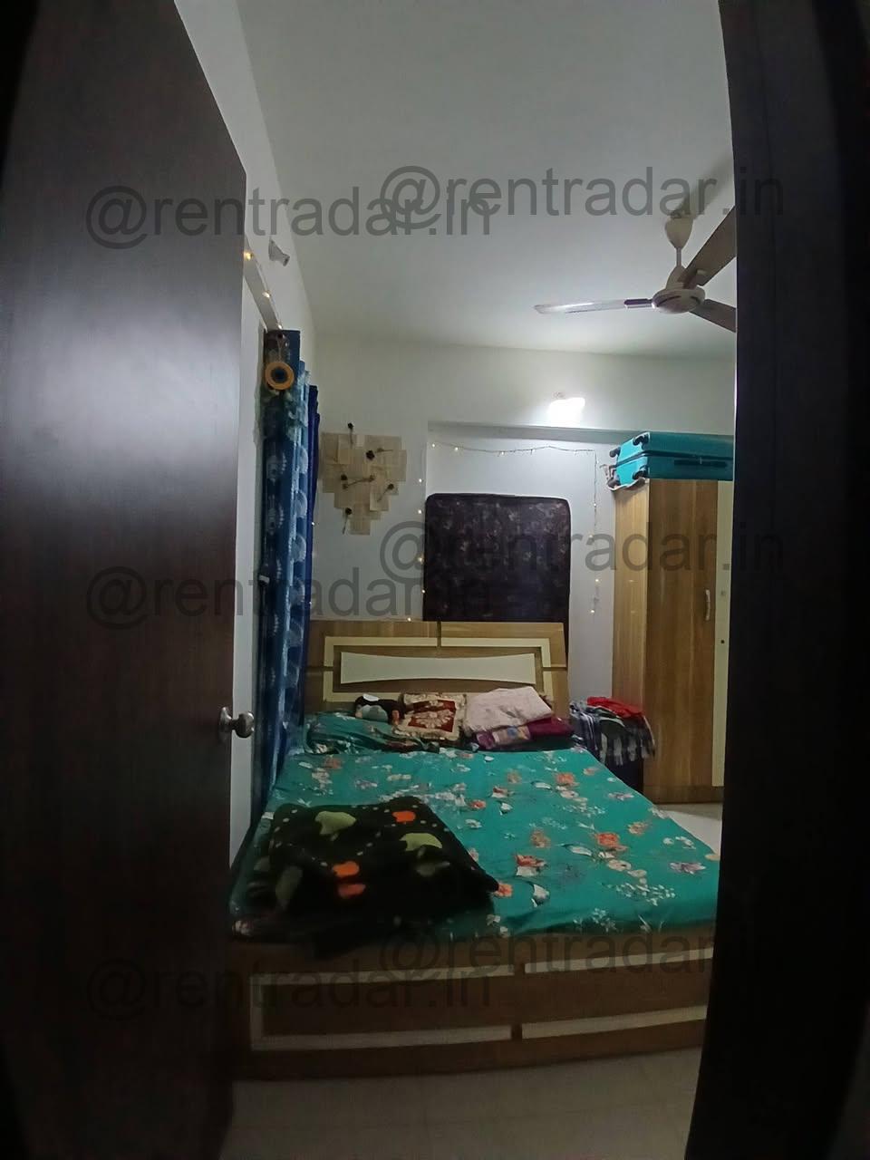 Room Available at Tathawade (vision Ace)