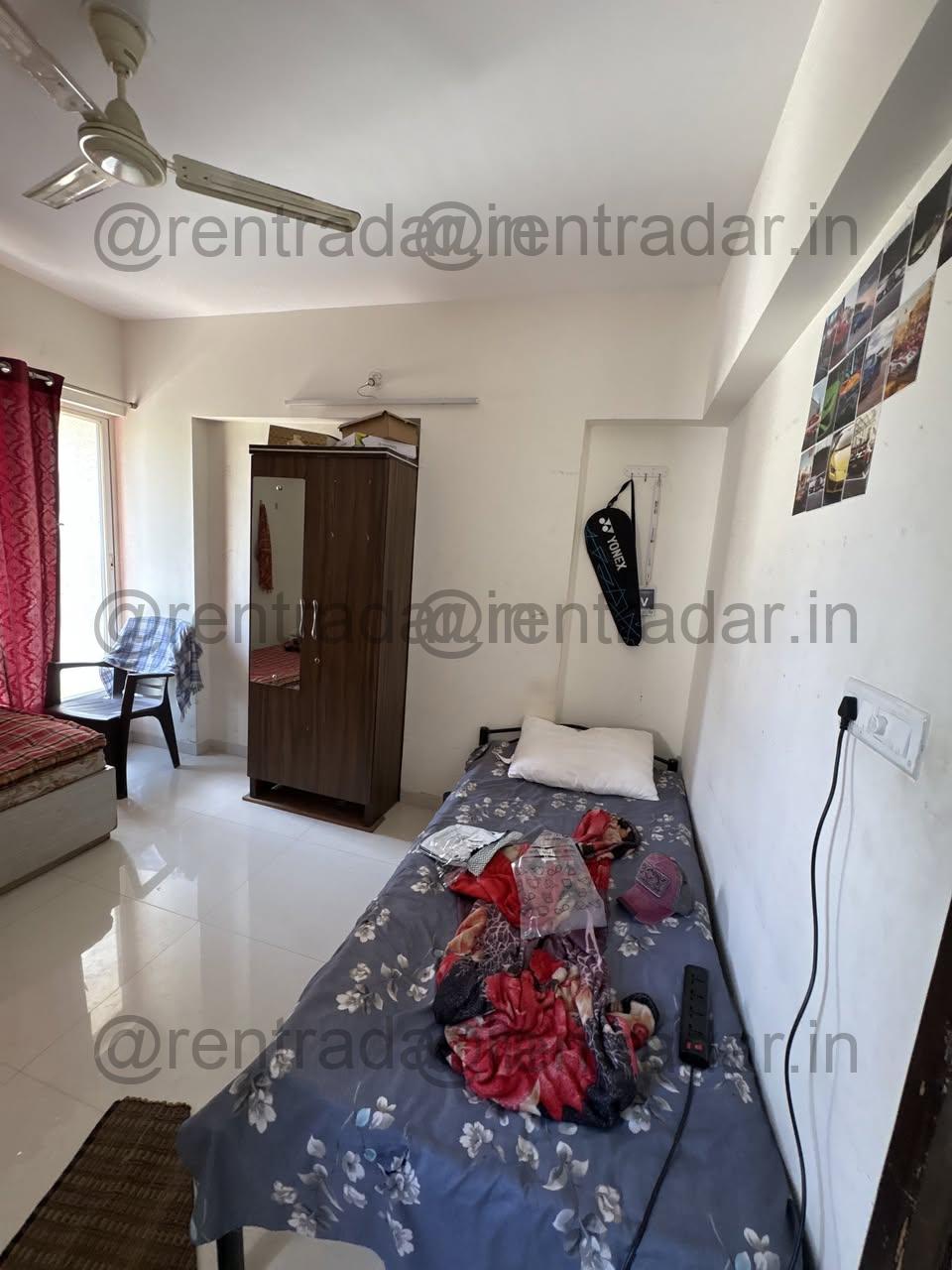 Room in 2 Bhk at Yashwin Anand Society, Sus–baner (yashwin Anand Society)