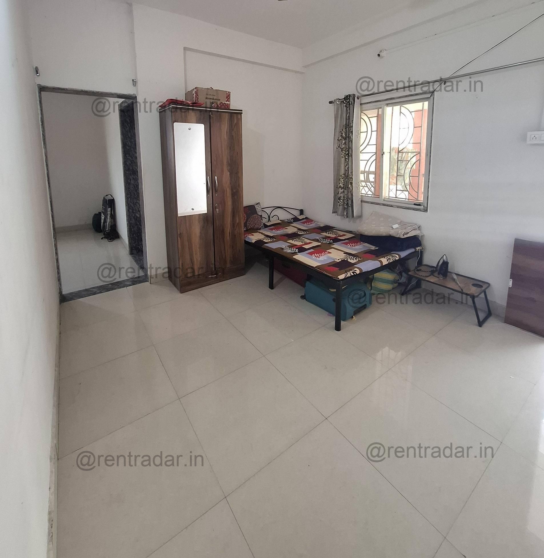Room in 1 Bhk at Kharadi Bypass