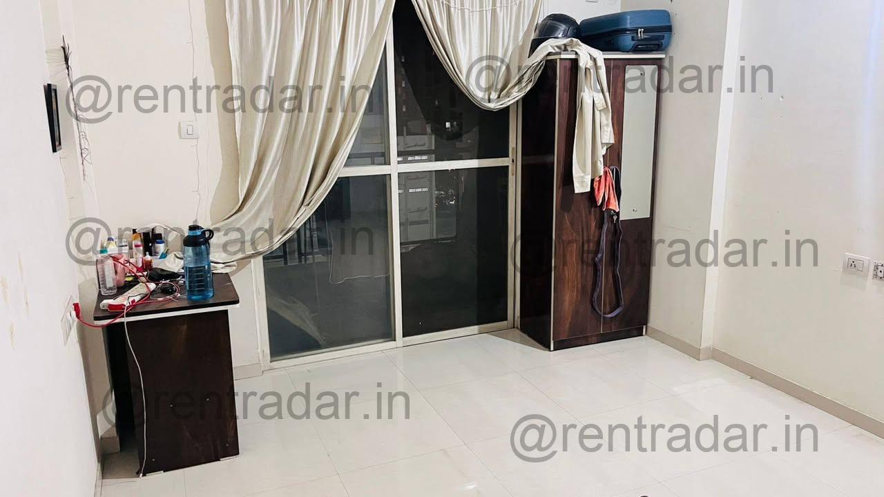 Room Available at Wakad (pristine Prolife)