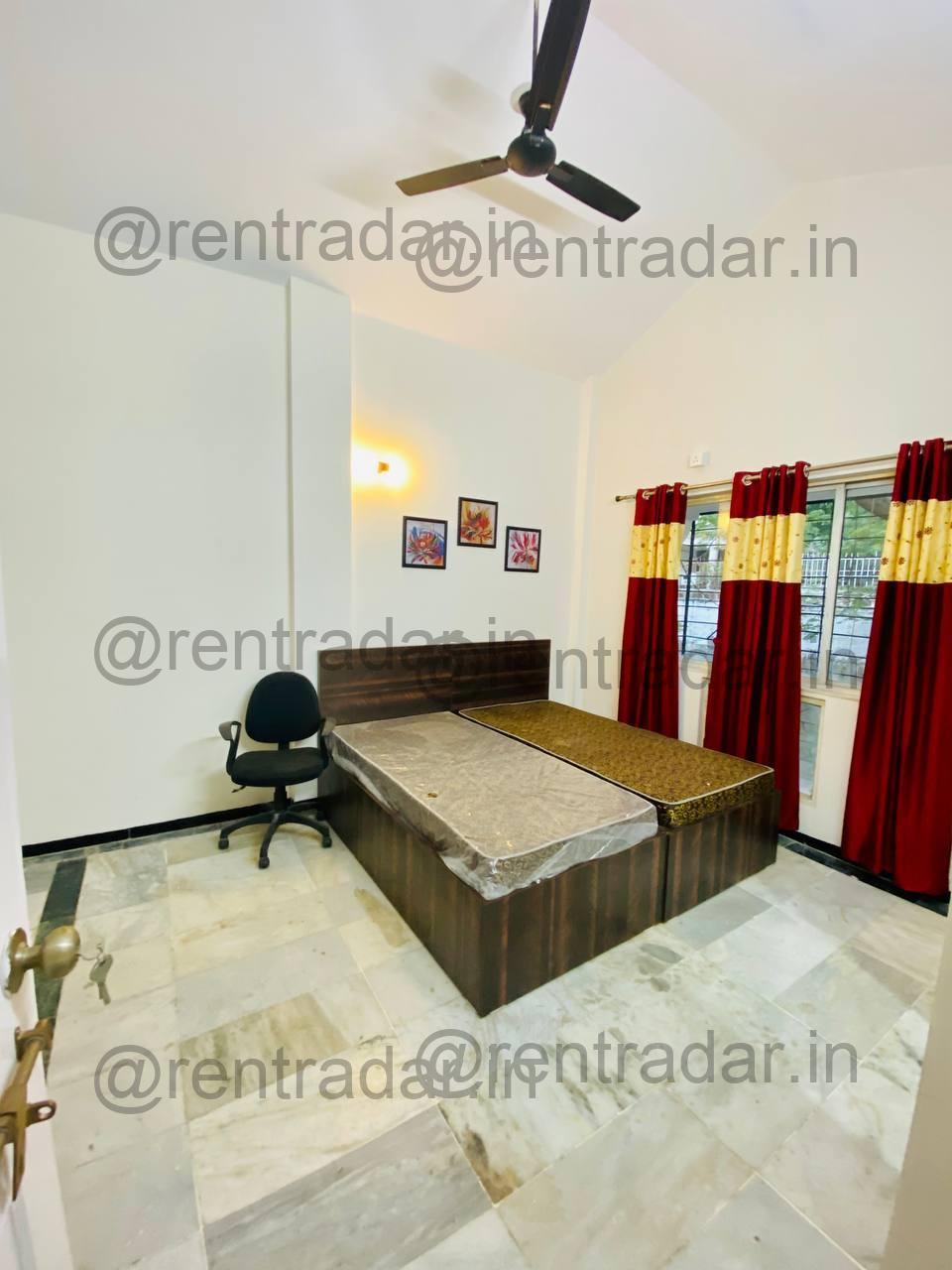 Room in 3 Bhk at Nibm Road