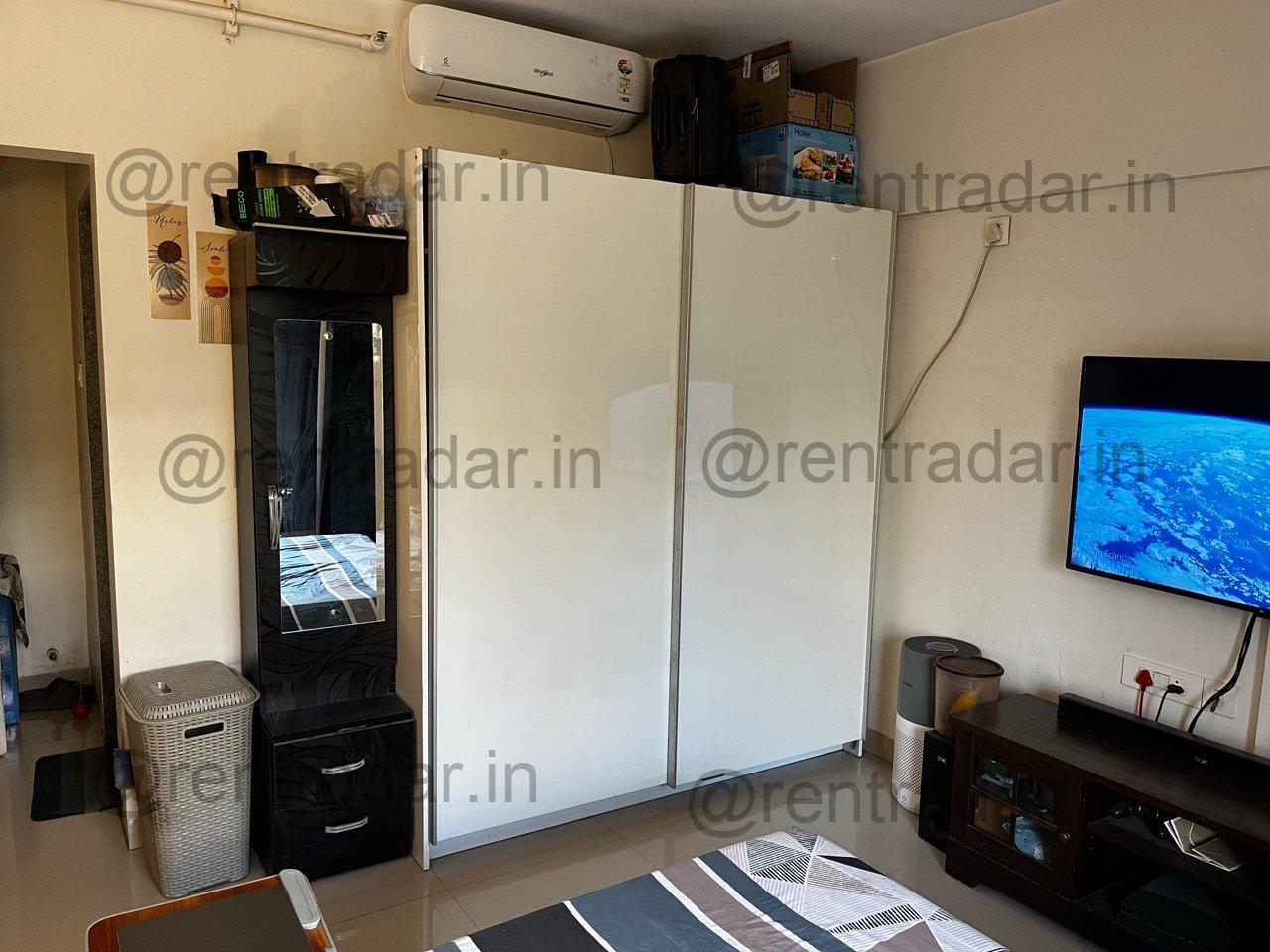 Room in 2bhk at New Kalyani Nagar, Wadgaon Sheri (brahma F-residences)