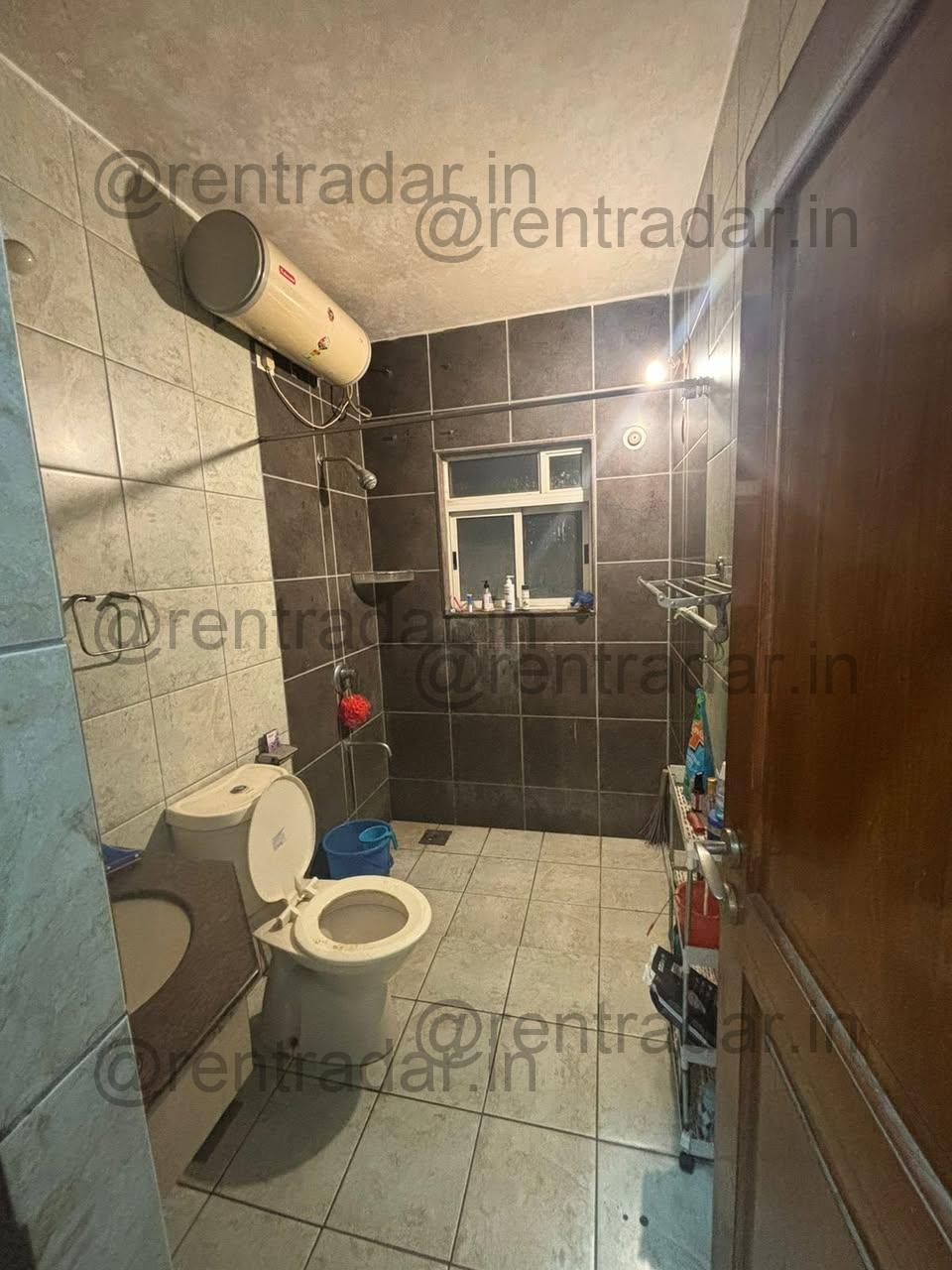 Room in 3 Bhk at Mundhwa