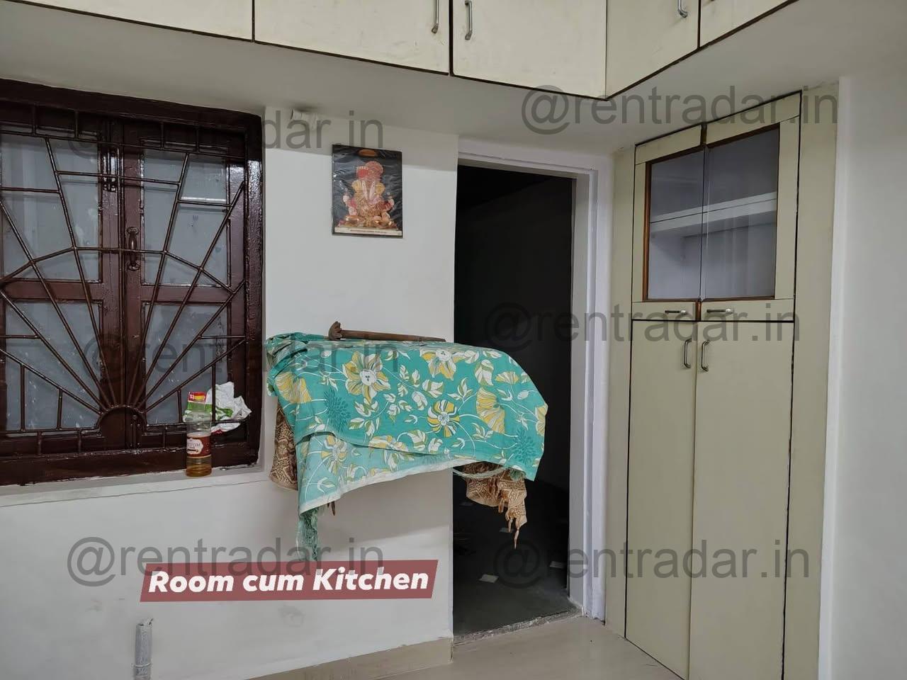 1.5 Bhk For Rent at Model Colony