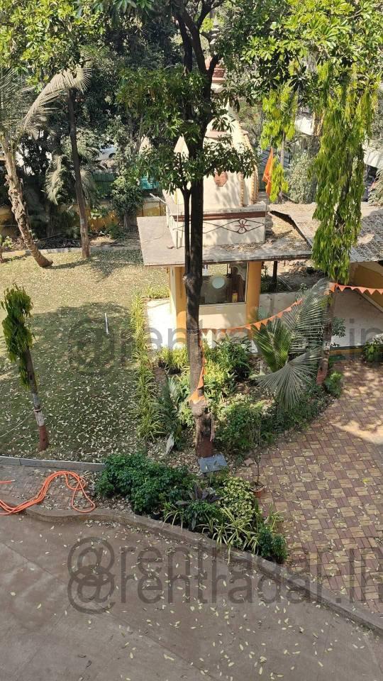 Room in 2 Bhk at Magarpatta