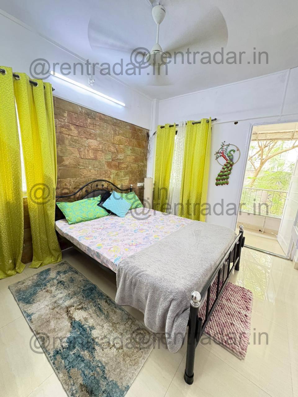 Room Available at Lokhandwala Complex