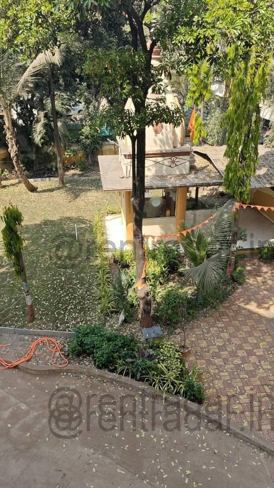 Room in 2 Bhk at Magarpatta
