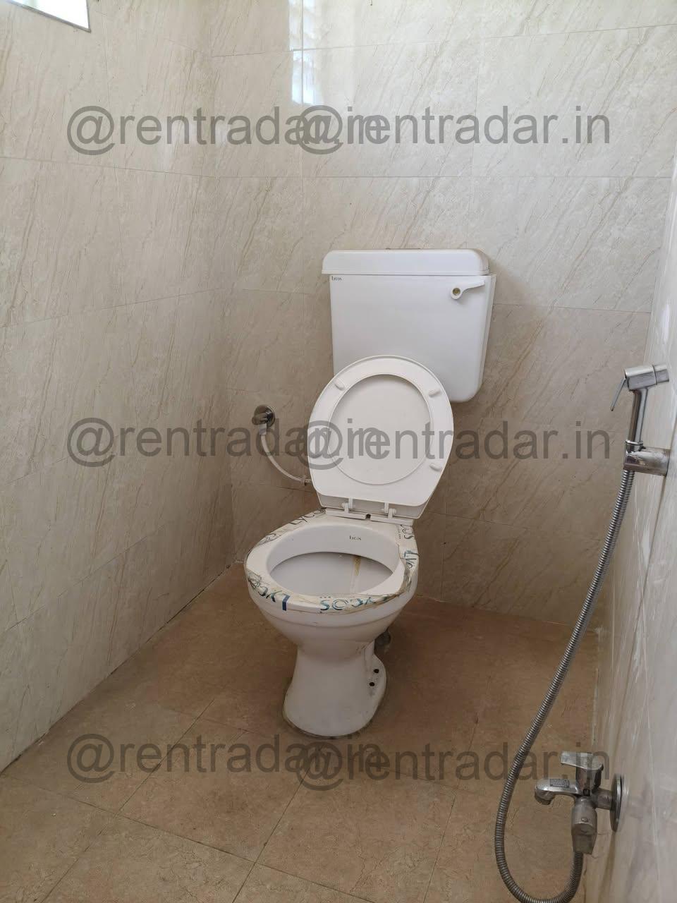 Flatmate Required in Studio at Tingre Nagar