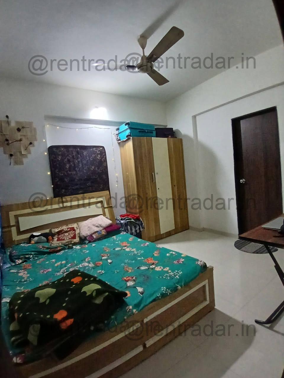 Room Available at Tathawade (vision Ace)