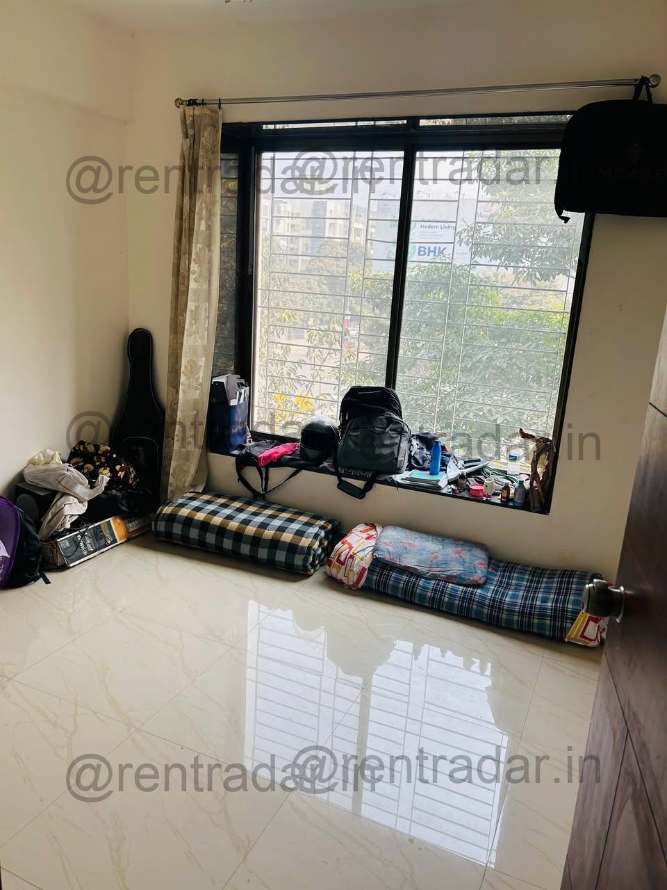 Room in 2 Bhk at Bunkar Nagar (sakar Apartment)