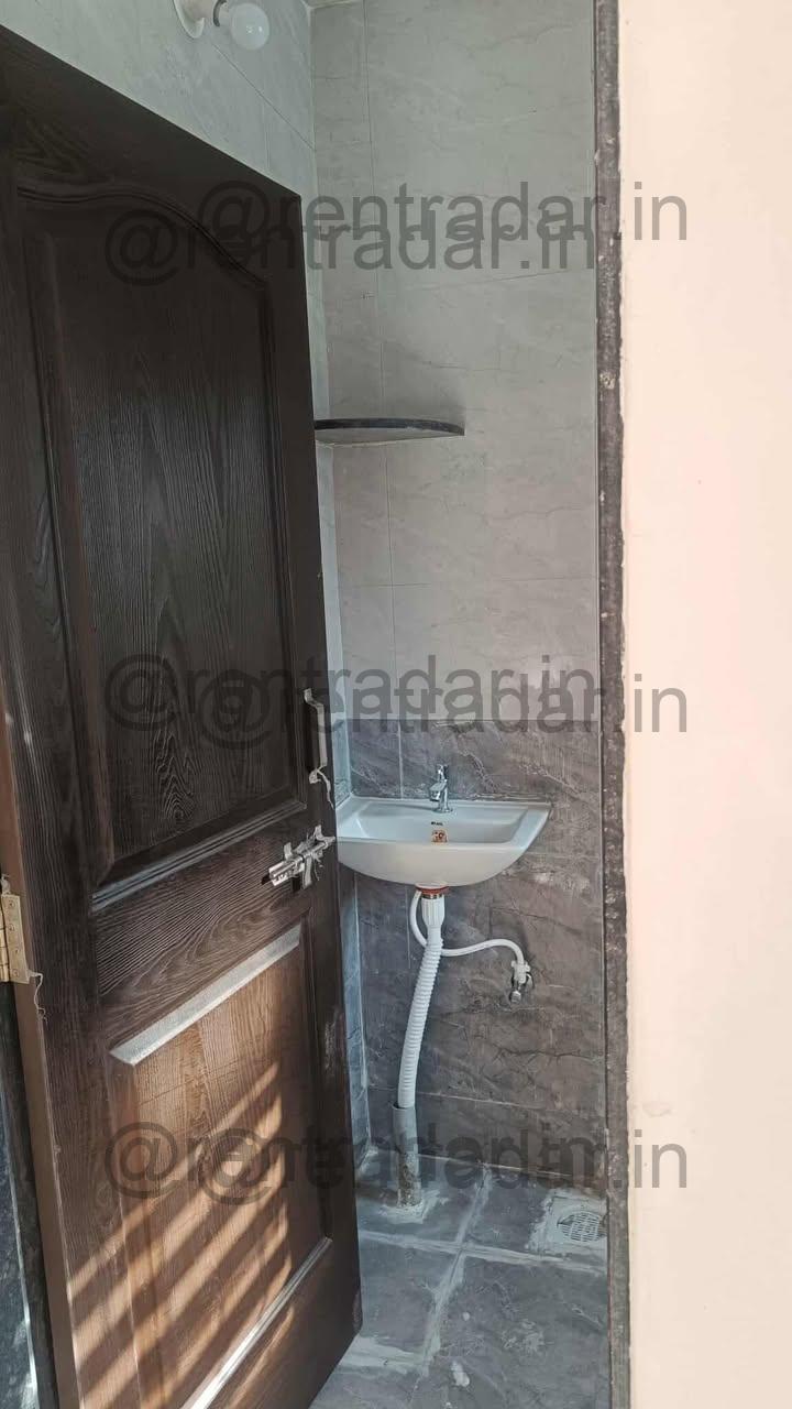 Flatmate Required in Studio at Kharadi