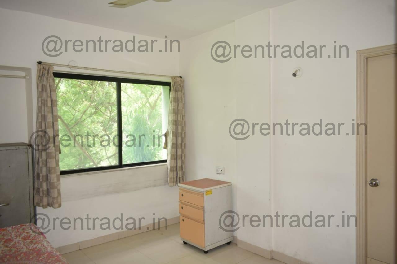 Room Available at Viman Nagar