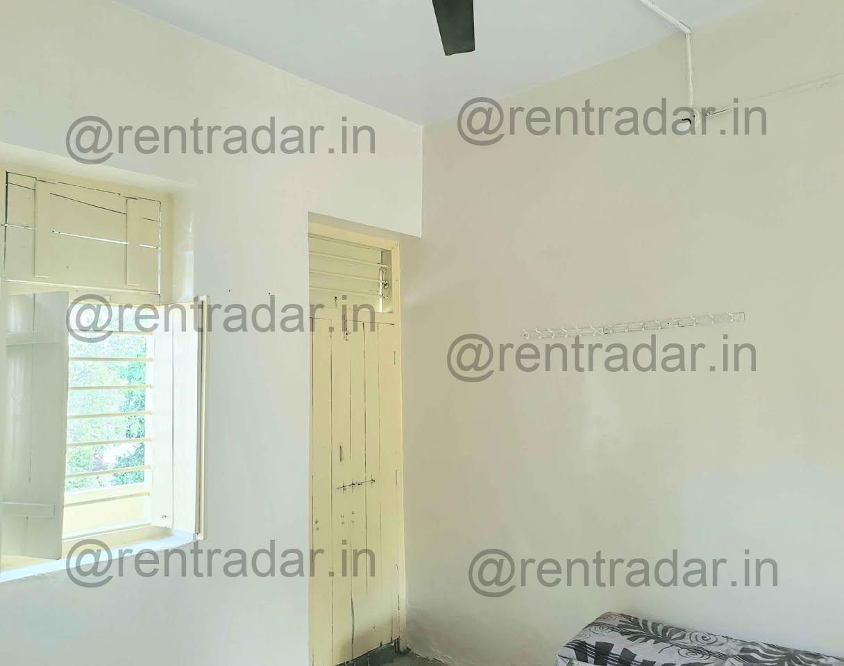 Room Available at Pune, MH