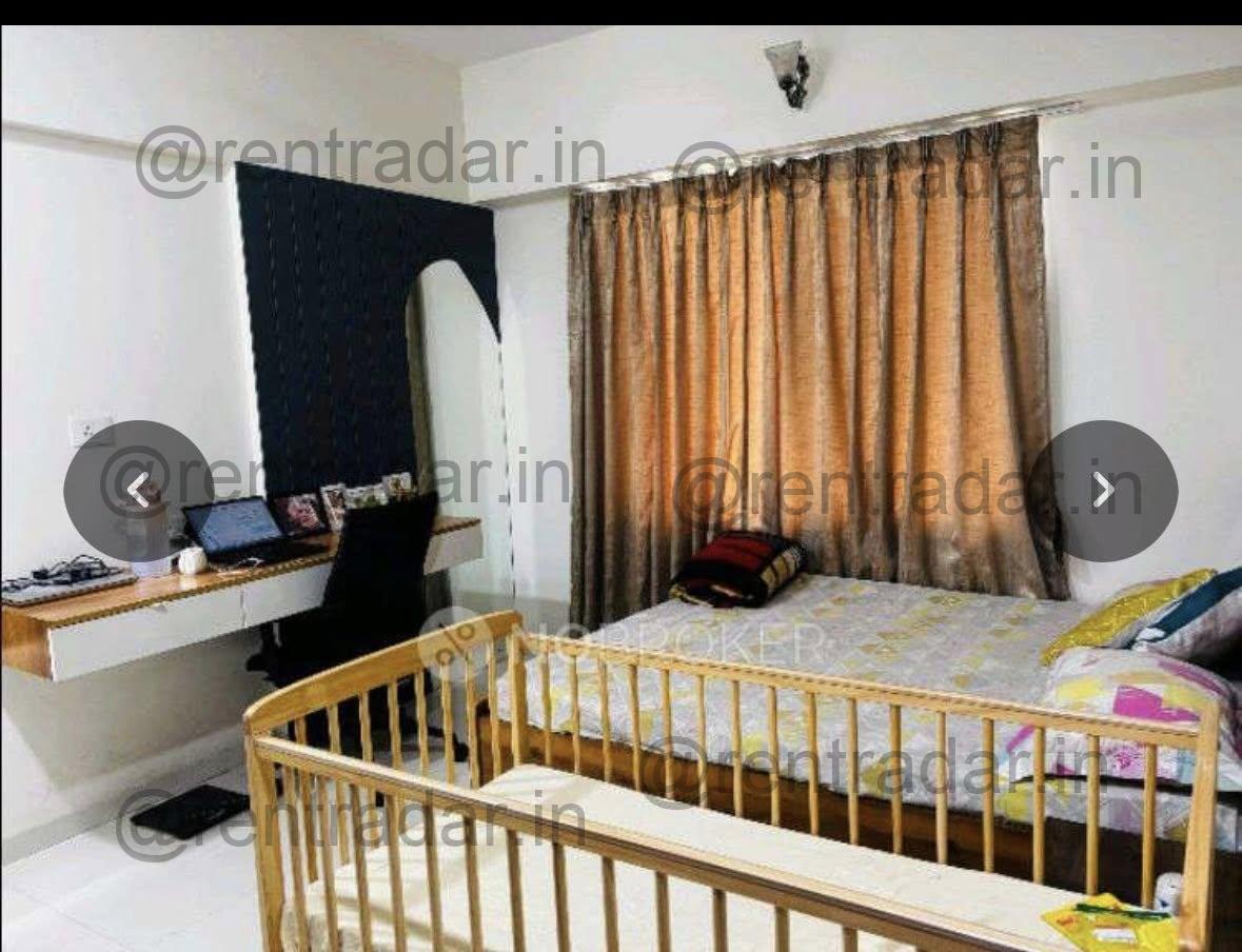 Room Available at Kharadi (prasun Sarvam)