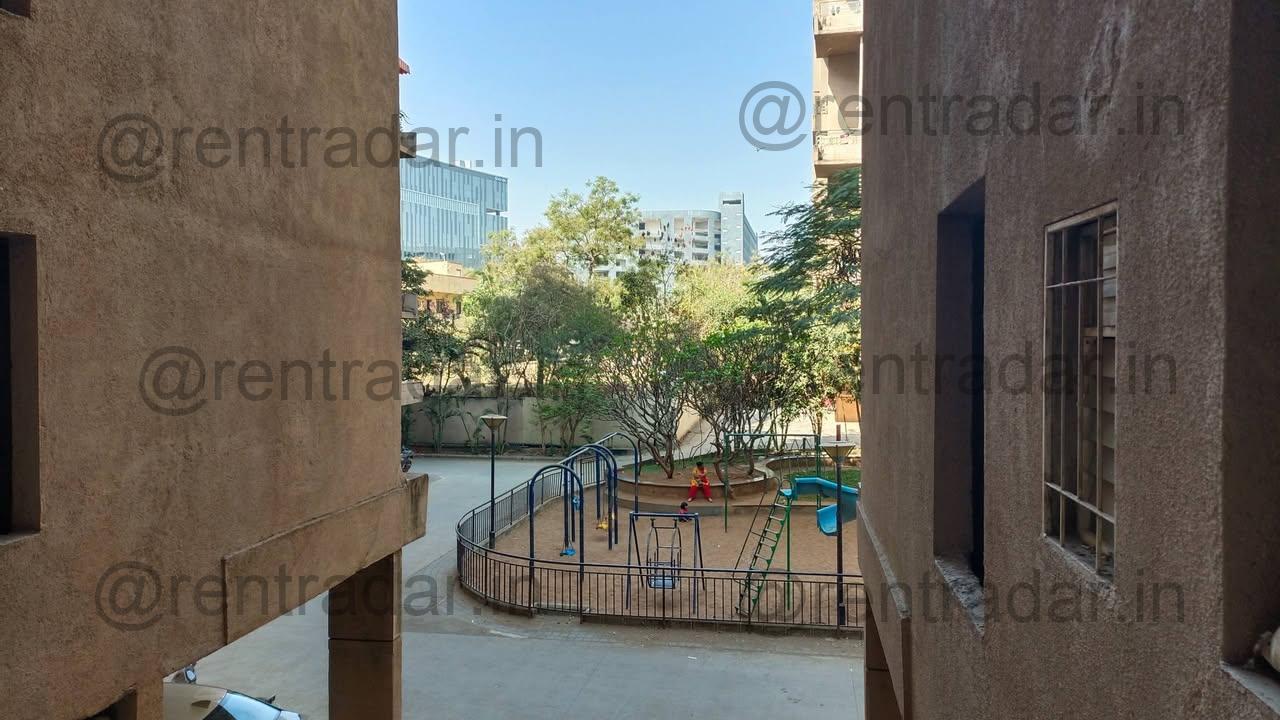 Room in 3bhk at Hinjewadi (air Castle)