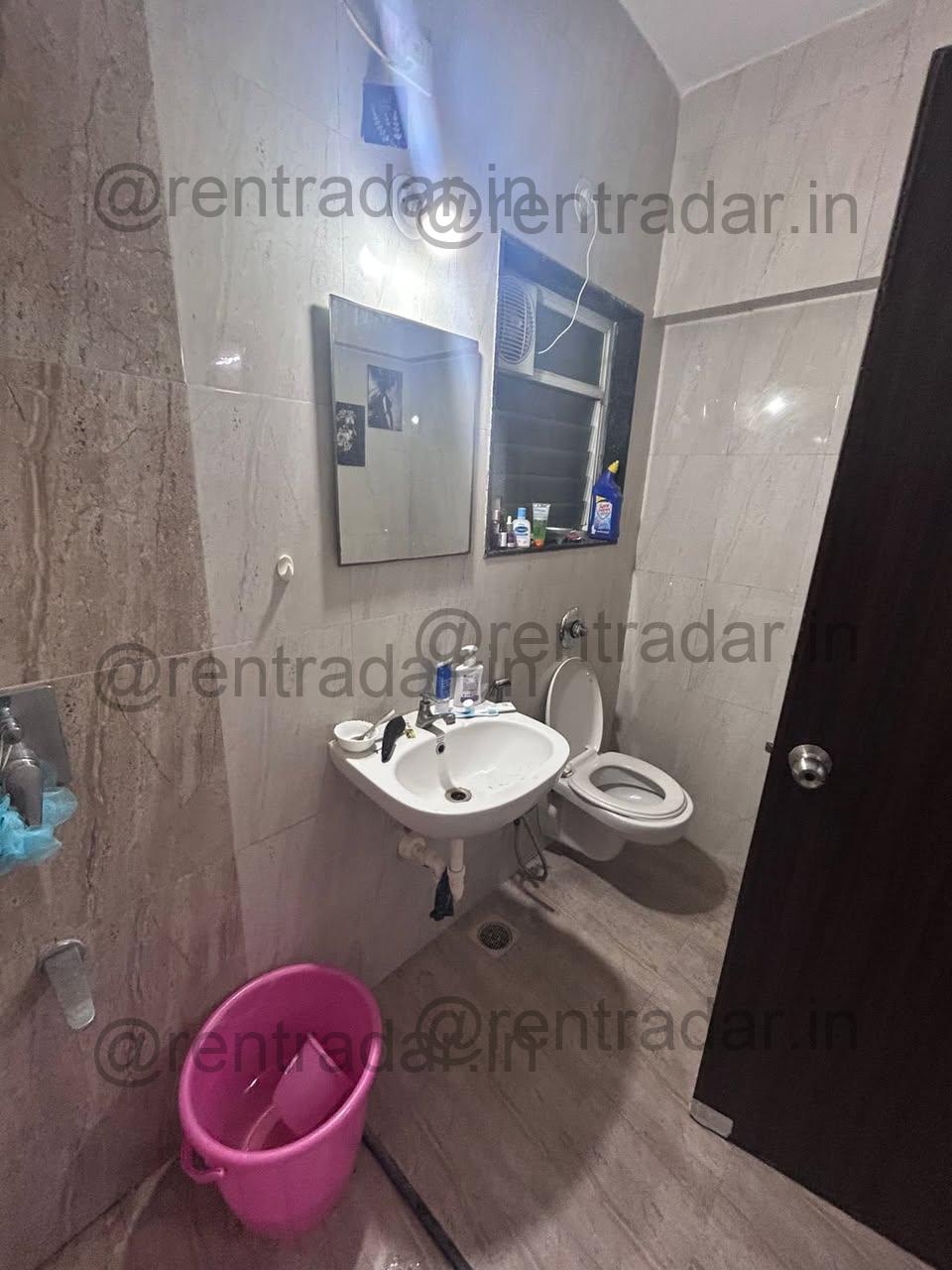 Room in 2bhk at Kharadi (galaxy One Tower)