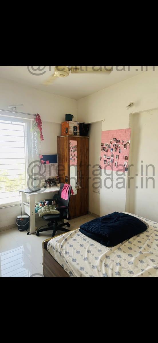 Room Available at Sus (balaji Whitefield)