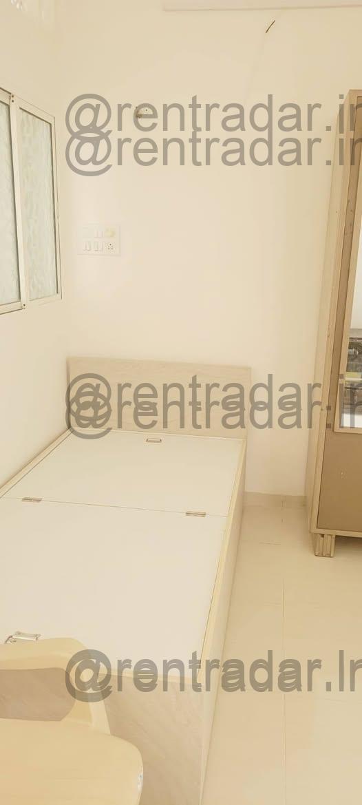 Room Available at Viman Nagar