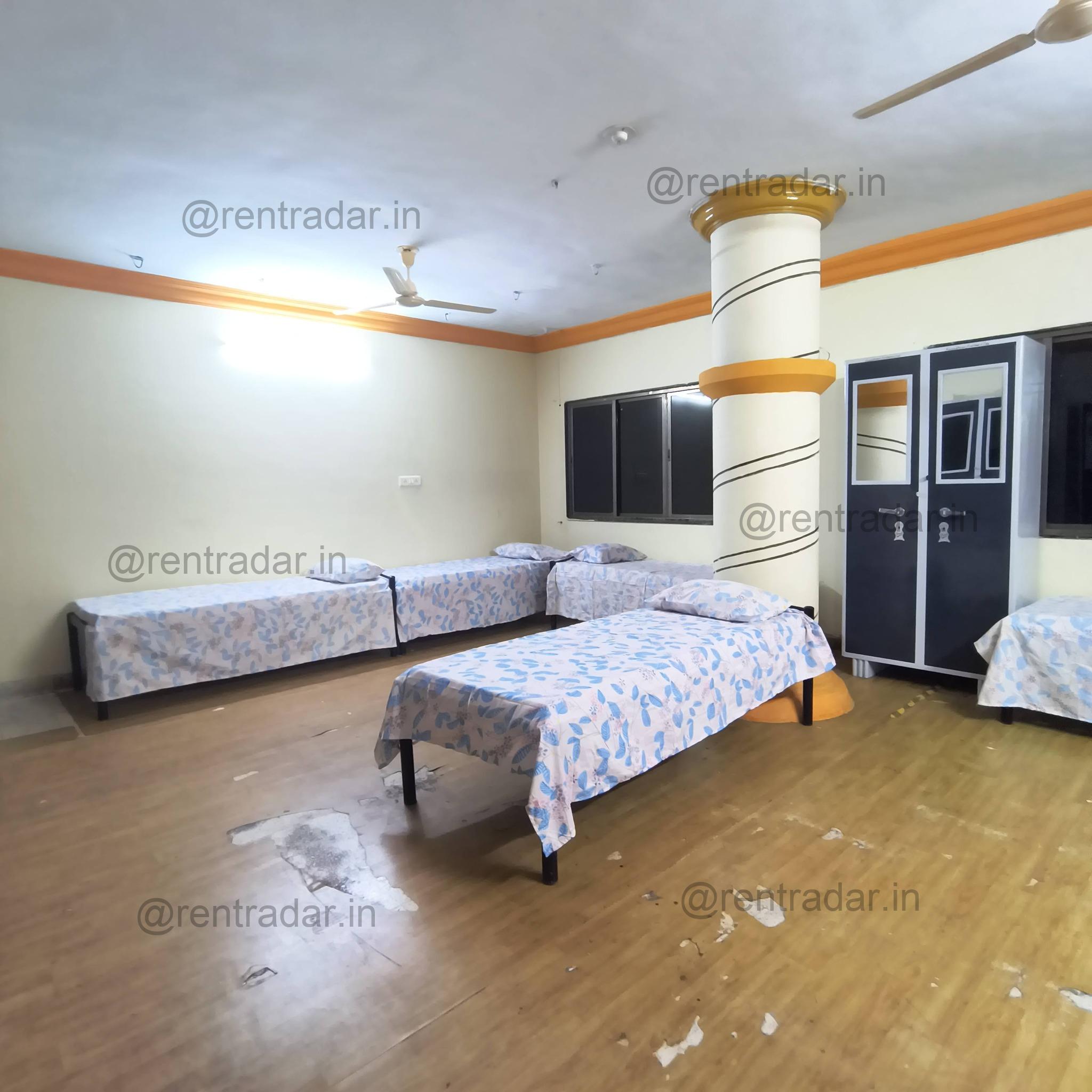 Room Available at Hadapsar (aaradhyan Accommodation)